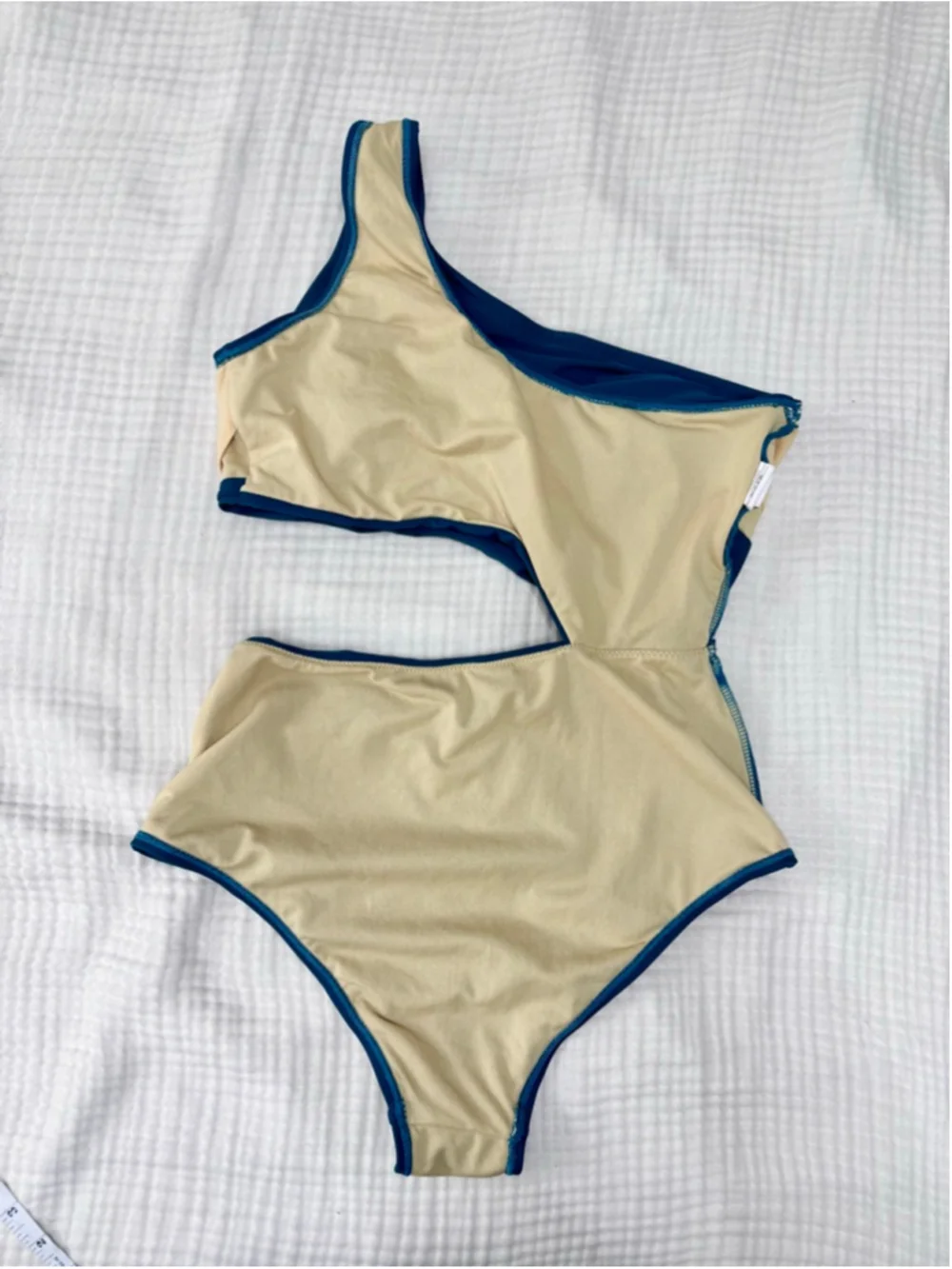 Women's Unbranded Teal One-Piece Swimsuit with Cutout and Tie, Size L - Picture 8 of 10